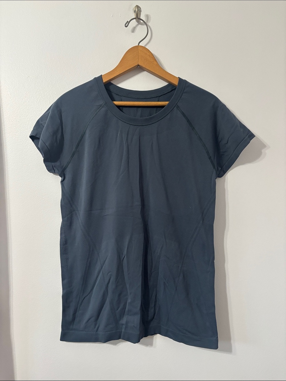Athleta Short Sleeve Active Tee - Slate Blue Gray